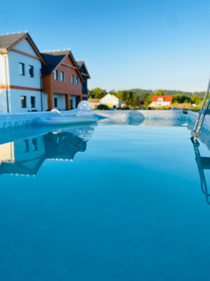 Wonder Home - Apartamenty Halo Karkonosze Z Ogrodem, Sezonowym Basenem, Placem Zabaw I Widokiem Na Sniezke - Zlokalizowane Blisko Karpacza ミスワコビツェ エクステリア 写真