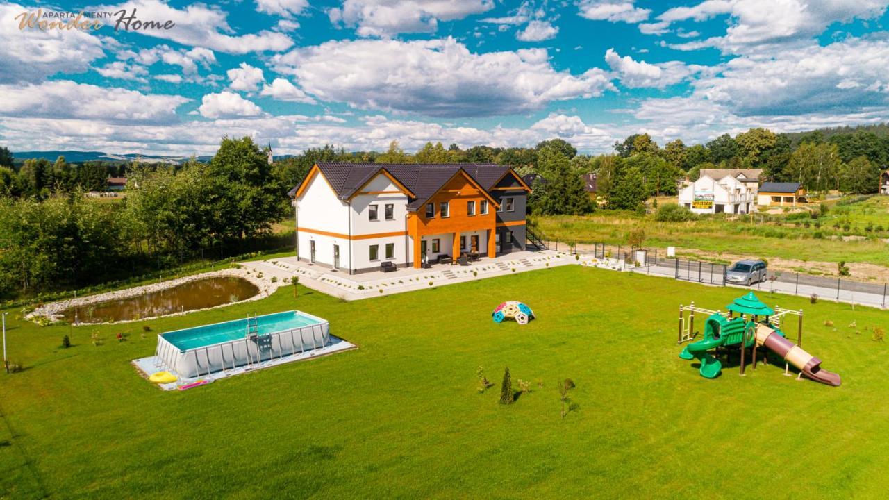 Wonder Home - Apartamenty Halo Karkonosze Z Ogrodem, Sezonowym Basenem, Placem Zabaw I Widokiem Na Sniezke - Zlokalizowane Blisko Karpacza ミスワコビツェ エクステリア 写真