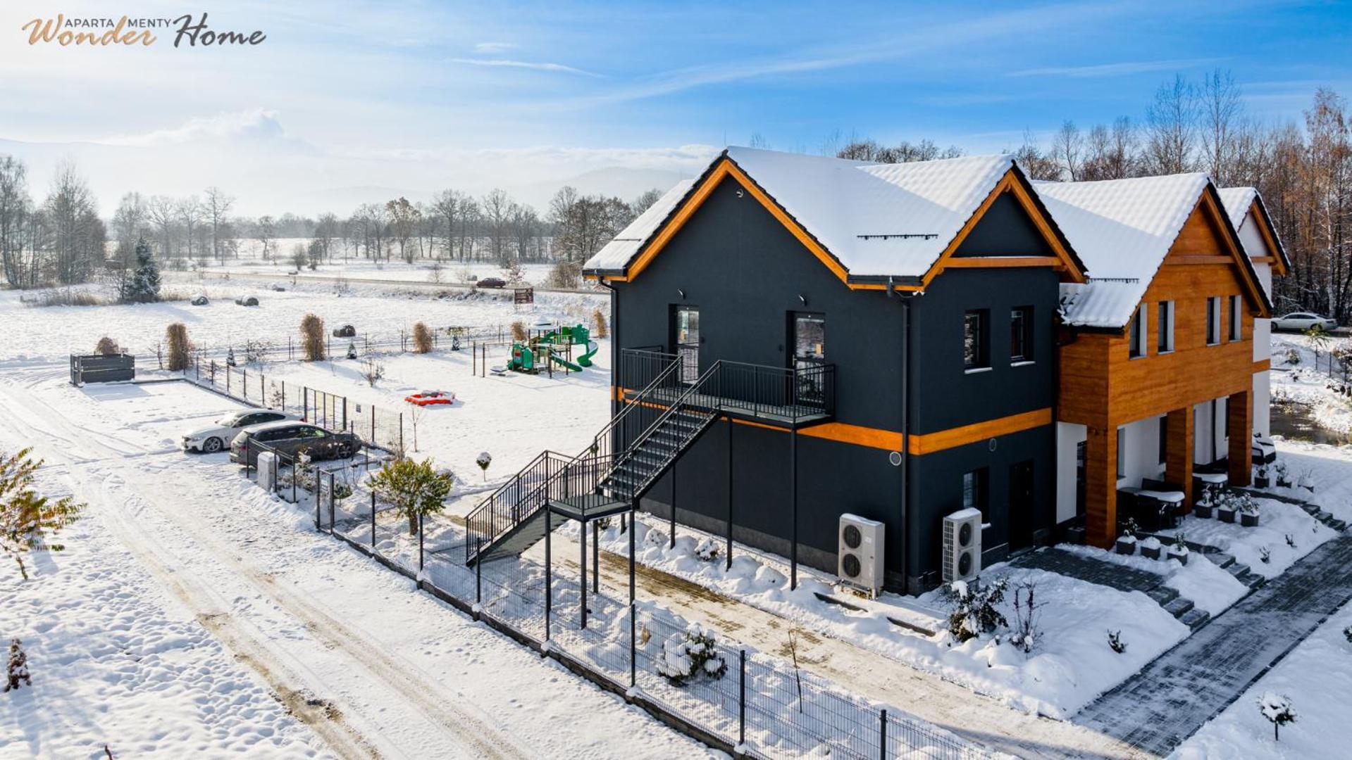 Wonder Home - Apartamenty Halo Karkonosze Z Ogrodem, Sezonowym Basenem, Placem Zabaw I Widokiem Na Sniezke - Zlokalizowane Blisko Karpacza ミスワコビツェ エクステリア 写真